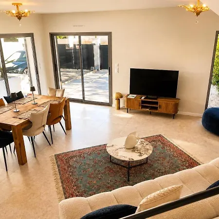 Villa Contemporaine Avec Piscine Privee Antibes