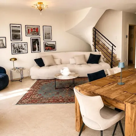 Contemporaine Avec Piscine Privee Villa