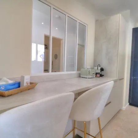 Villa Contemporaine Avec Piscine Privee Antibes