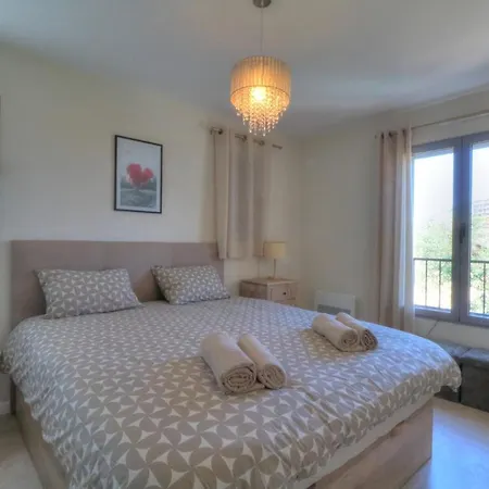 Villa Contemporaine Avec Piscine Privee Antibes