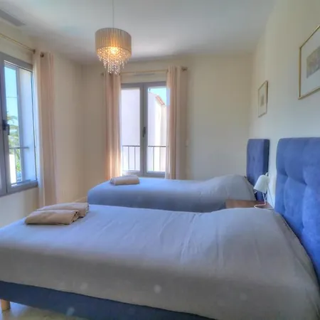 Contemporaine Avec Piscine Privee Villa Antibes